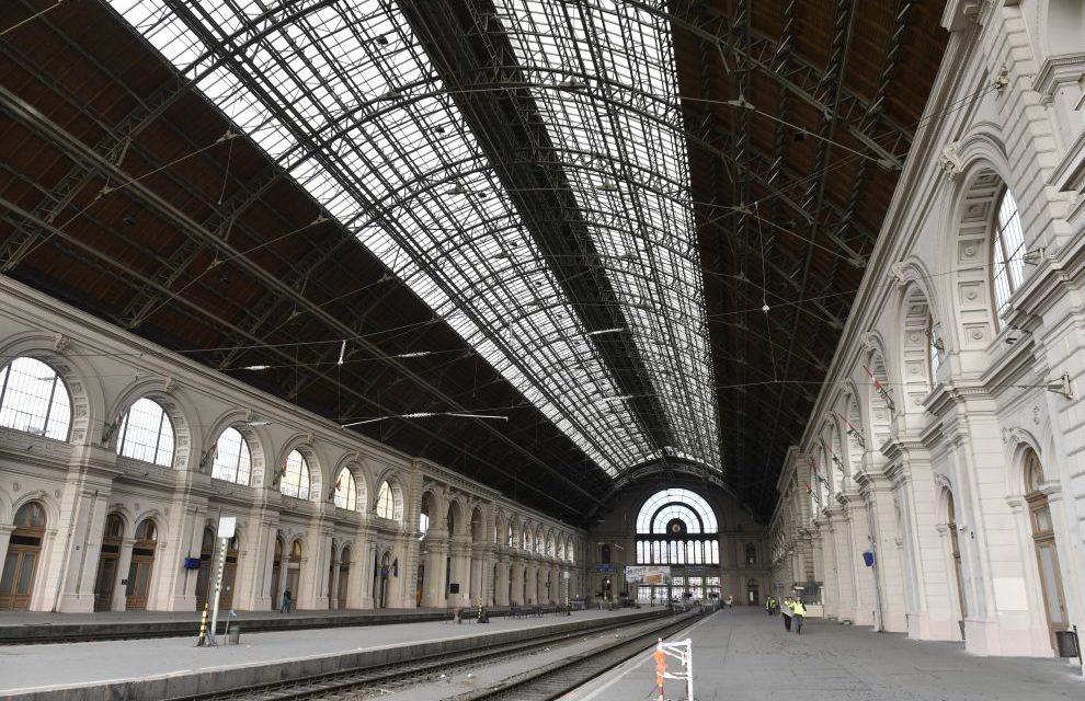 Staţia de cale ferată KELETI din Budapesta va fi închisă pentru două săptămâni