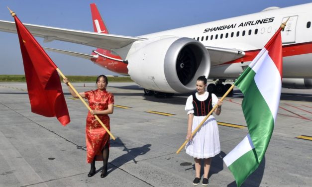 A sosit la Budapesta prima cursă Shanghai Airlines