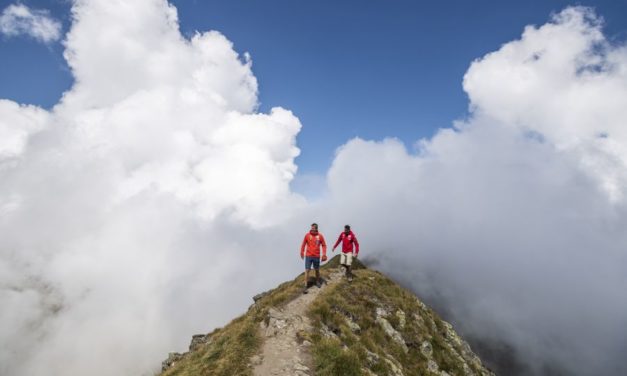 Alpiniştii maghiari se pregătesc în Făgăraş de cucerirea a noi optmiare