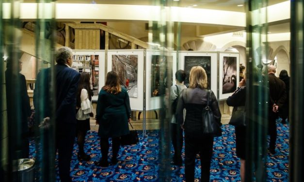 La Szeged se va deschide o expoziţie din fotografiile lui Silviu Purcărete
