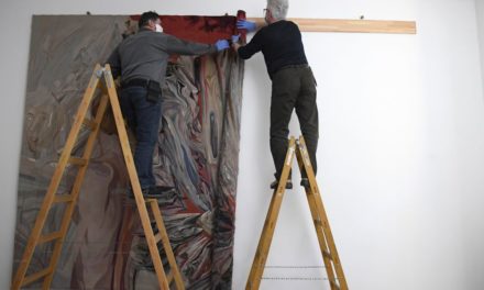 Un artist originar din România a donat două tapiserii de mari dimensiuni, Muzeului de Arte Aplicate de la Budapesta