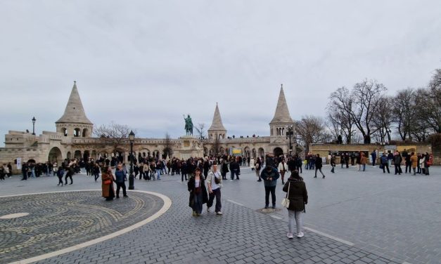 13 zboruri săptămânale vor conecta Budapesta cu patru oraşe chineze