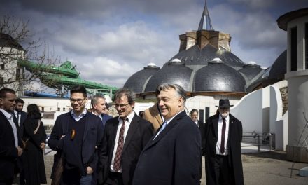 Orbán: Hagymatikum din Makó este cea mai frumoasă baie termală din Ungaria, şi poate chiar din întreaga lume